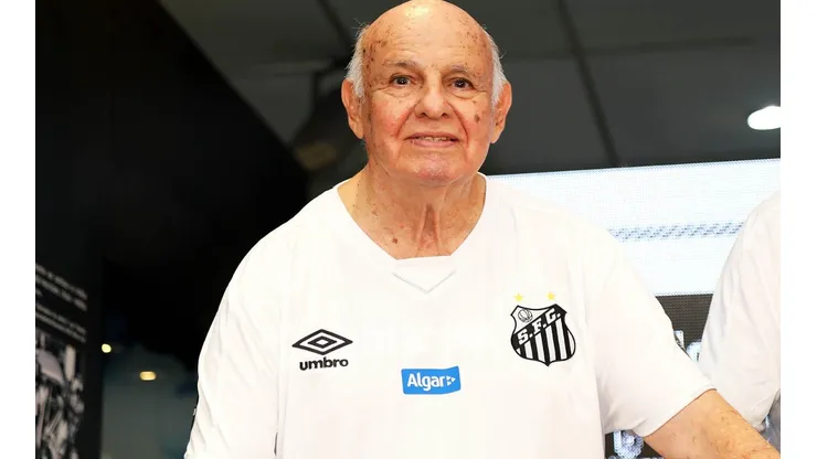 Pedro Ernesto Guerra Azevedo/Santos - Pepe fala sobre jogar ao lado de Pelé