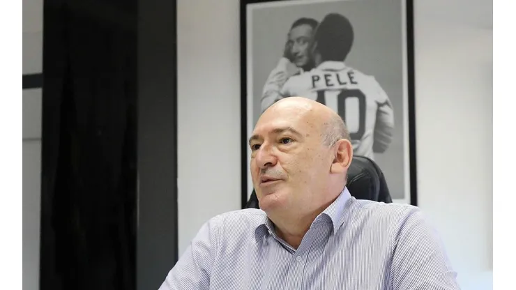 Foto: Flickr Oficial Santos FC/Pedro Ernesto Guerra Azevedo - Andrés Rueda e Pelé