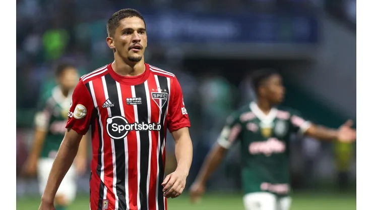 Pablo Maia atuando contra o Palmeiras.