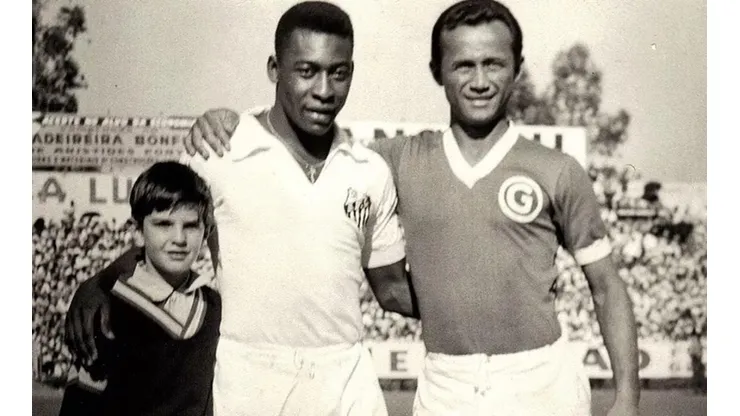 Foto: Reprodução / Site oficial do Guarani - Pelé fez seus últimos dois gols na carreira pelo Santos contra o Guarani