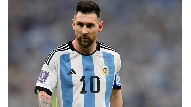 Foto: Dan Mullan/Getty Images: Meia alvo do Goiás treinou com Messi na seleção da Argentina