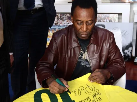 ADEUS AO REI! Jogadores da Seleção prestam homenagem ao Rei do Futebol