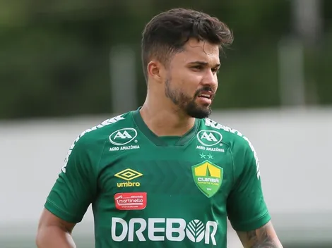 Para atuar ao lado de Alesson Goiás anuncia chegada de atacante com passagens internacionais