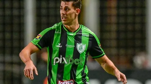 Foto: Reprodução/América-MG - Danilo Avelar acertou sua permanência no América-MG em 2023