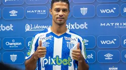 Foto: Leandro Boeira/Avaí - Ricardo Bueno foi apresentado no Avaí