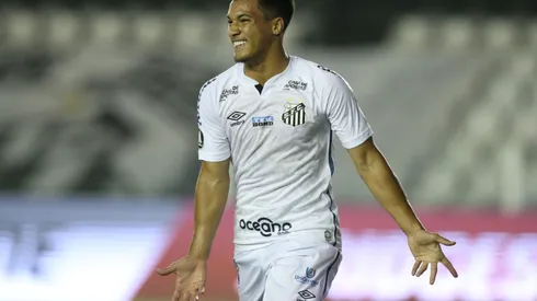 Alexandre Schneider/Getty Images - Marcos Leonardo no Santos