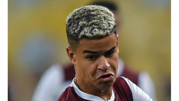 Foto: Thiago Ribeiro/AGIF - Miguel