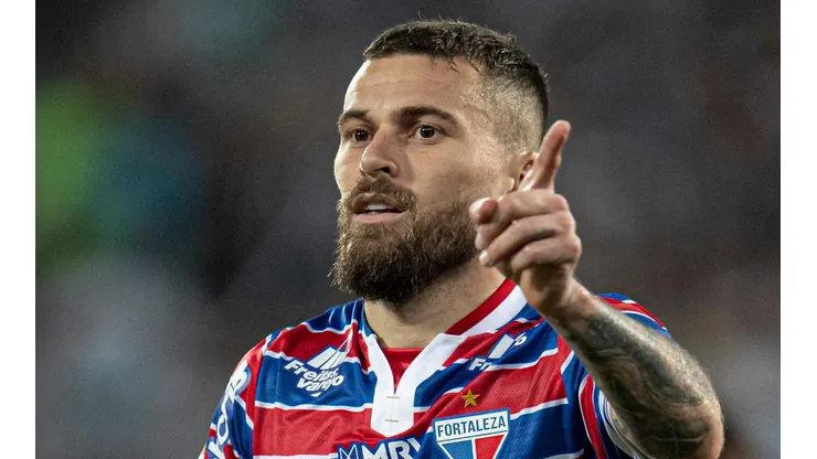 Lucas Lima negocia para jogar em time da Série A e surpreende torcida do Santos