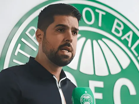 António Oliveira faz torcedores do Coritiba ‘ironizarem’ lista feita por jogadores