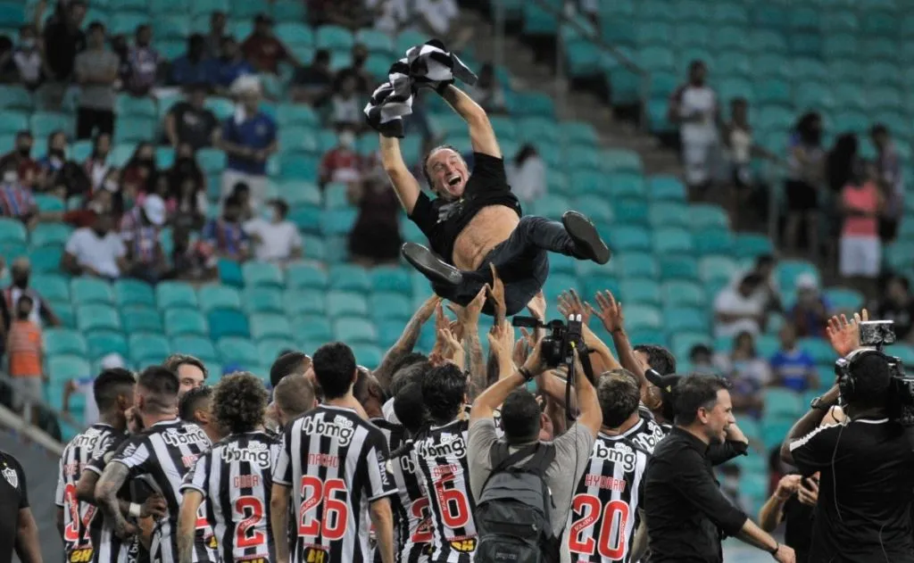 Cuca durante comemoração do título de 2021