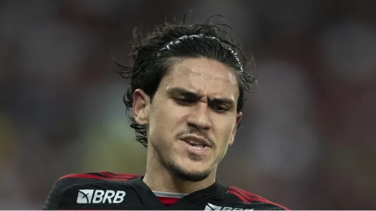 Pedro durante partida contra o Fortaleza. Contratação no Fla é descartada.