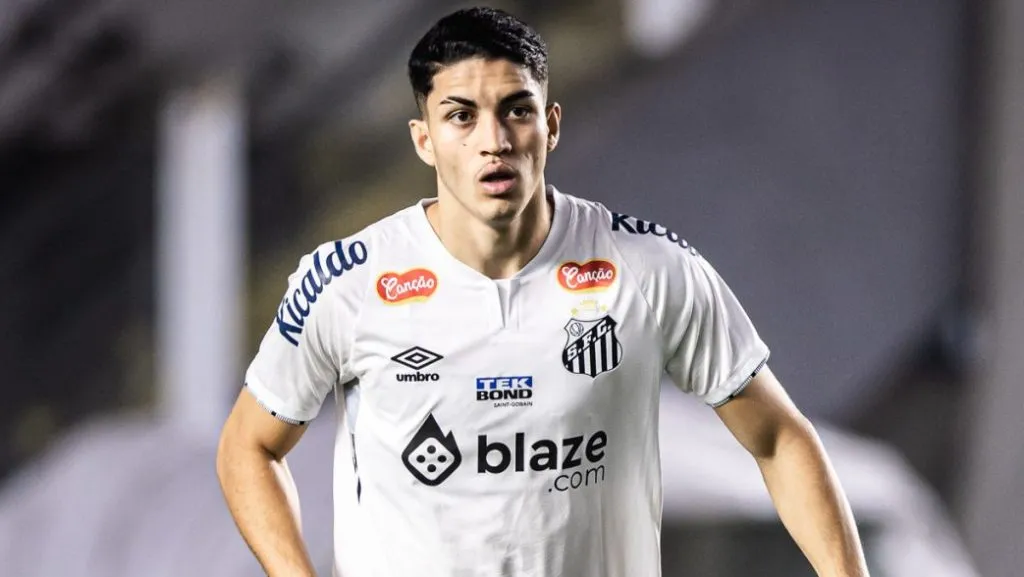 Jair, do Santos - Foto: Abner Dourado/AGIF.