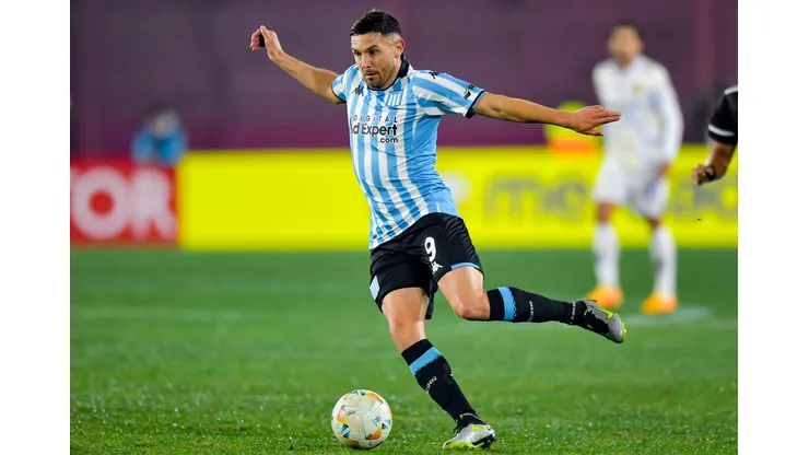 Adrián Martínez lidera o ataque do Racing no ano (Foto: Marcelo Endelli/Getty Images)