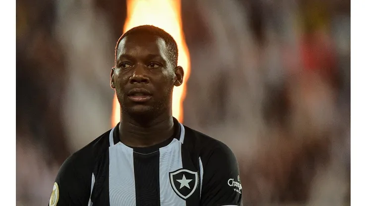 Thiago Ribeiro/AGIF - PK no Botafogo.