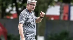 Foto: Ivan Storti/Santos FC/Divulgação - Odair Hellmann: técnico está analisando centroavante