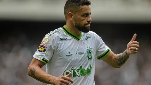 Foto: Thiago Ribeiro/AGIF - Felipe Azevedo ganhou parceiro de ataque no América-MG