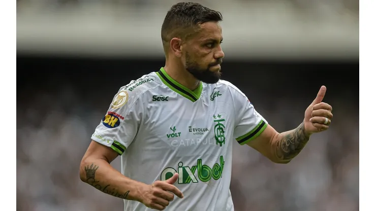 Foto: Thiago Ribeiro/AGIF - Felipe Azevedo ganhou parceiro de ataque no América-MG