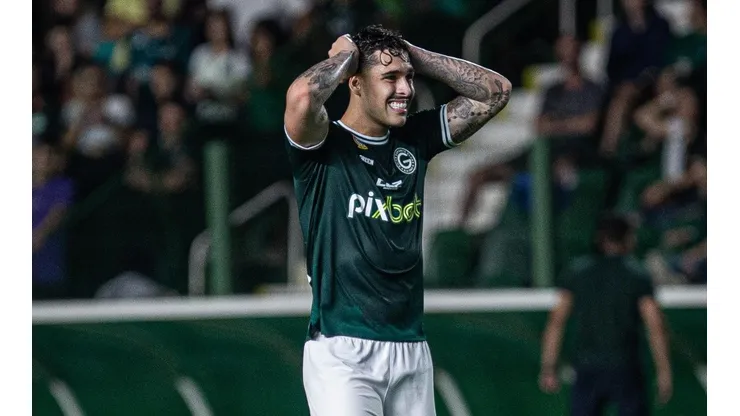 Foto: Isabela Azine/AGIF - Lucas Halter pertence ao Athletico Paranaense.