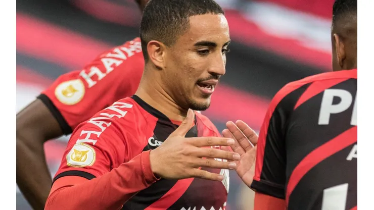 Foto: Robson Mafra/AGIF - Christian atuou em 23 jogos pelo Athletico na temporada