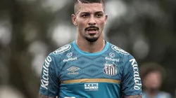 Foto: Ivan Storti/Santos FC - Alison está se recuperando de cirurgia no CT Rei Pelé