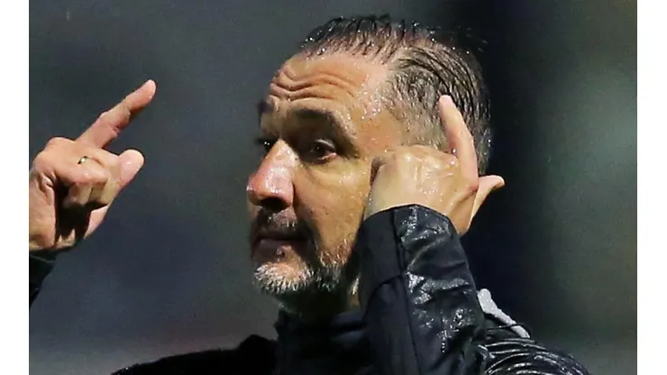 - Vítor Pereira
