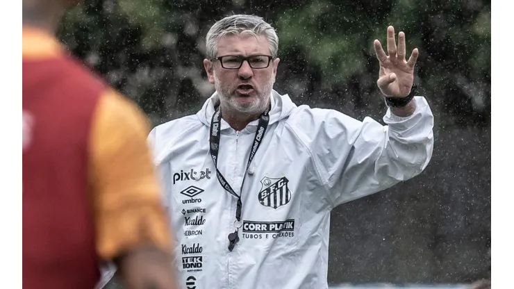 Foto: Ivan Storti/Santos FC/Divulgação - Odair Hellmann: técnico observará gringo no Peixe
