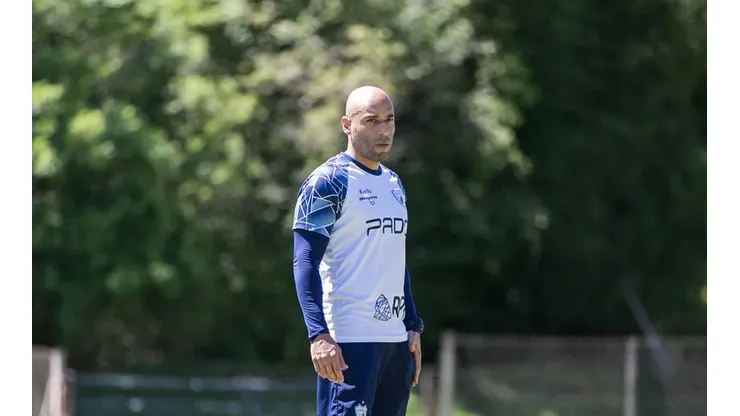 Foto: Ricardo Chicarelli/Londrina EC - Edinho agradeceu as orações pelo seu pai, Pelé