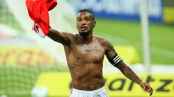 Pedro H. Tesch/AGIF - Edenílson fecha com o Atlético-MG