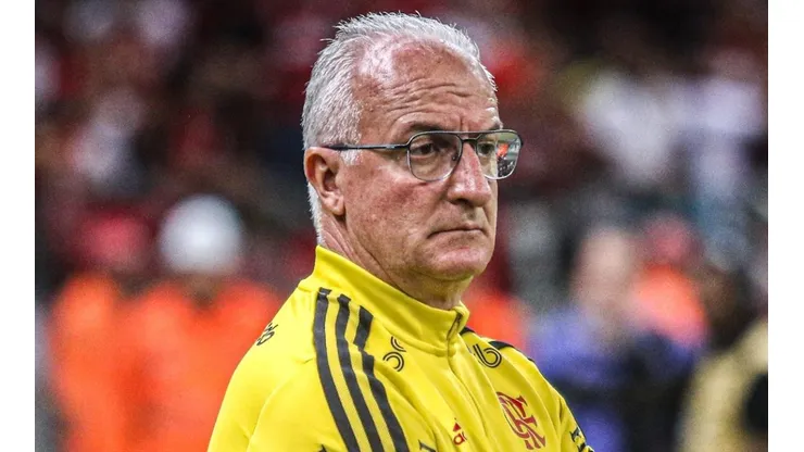 Foto: Lucas Emanuel/AGIF - Dorival também ficou surpreso com a decisão da diretoria do Flamengo.