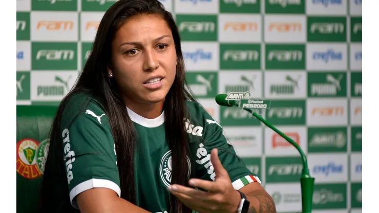 POLÊMICA: Bia Zaneratto faz cobrança forte para cima da diretoria do Palmeiras