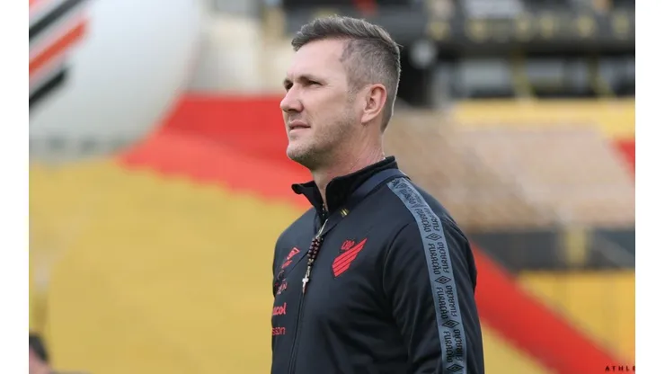 Foto: José Tramontin/athletico.com.br/Divulgação - Paulo Turra: técnico irá comandar o Athletico em 2023