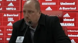 Foto: Reprodução / Internacional / "Repercussão negativa"; Internacional descarta contratação após repercussão da torcida.