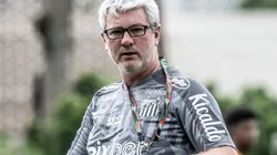 Foto: Ivan Storti/Santos FC/Divulgação - Odair Hellmann: técnico lamentou as dificuldades do Santos no mercado