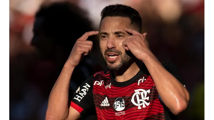 Everton Ribeiro manda a real do que pensa sobre Vítor Pereira no Fla