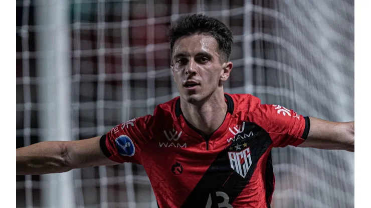 Heber Gomes/AGIF - Shaylon, um dos remanescentes do Atlético-GO para 2023
