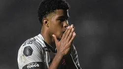Thiago Ribeiro/AGIF - Andrey em atuação pelo Vasco da Gama.