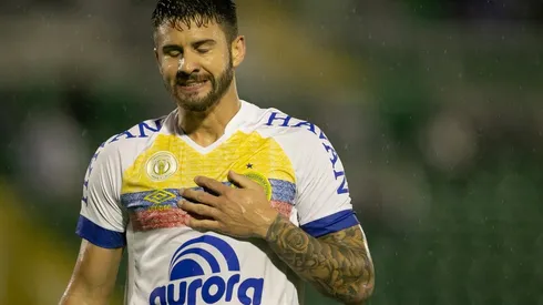 Foto: Matheus Sebenello/AGIF - Everaldo, hoje no Japão, é esperado em Salvador para exames médicos no Bahia