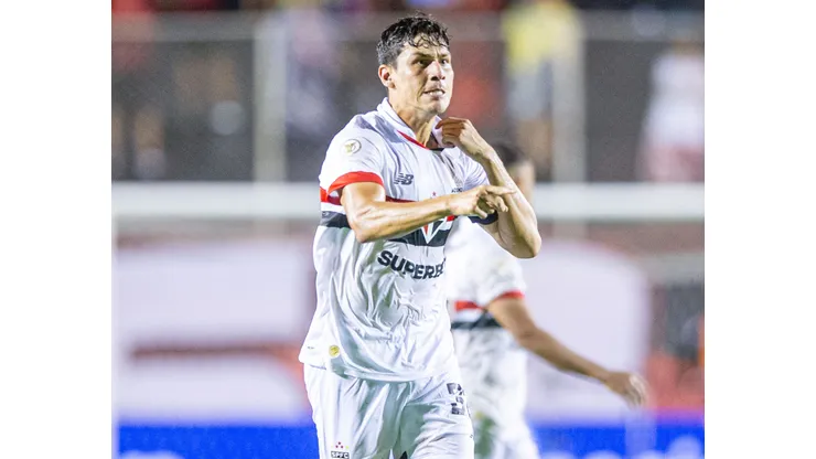 São Paulo tem decisão sobre saída de Ferraresi ao Santos