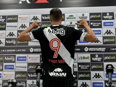 Pedro Raul chega ao Vasco para 'quebrar a maldição' da camisa 9