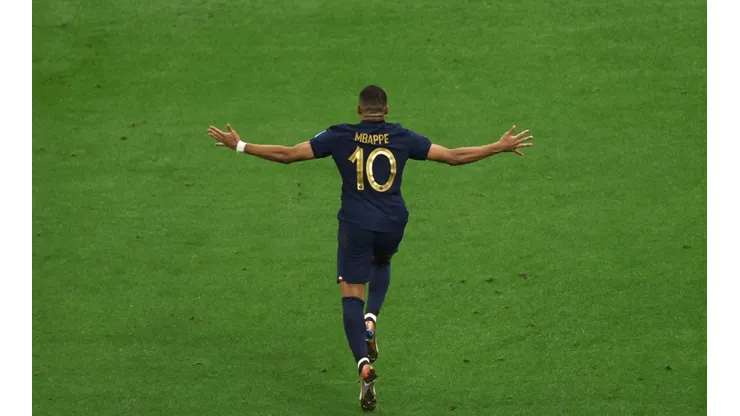 Photo by Alex Pantling/Getty Images - Mbappé foi o artilheiro da Copa do Catar