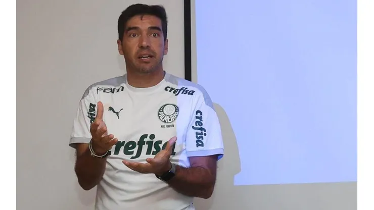 Foto: Cesar Greco/Palmeiras/Divulgação - Abel Ferreira: Palmeiras ficou para trás na concorrência por reforço