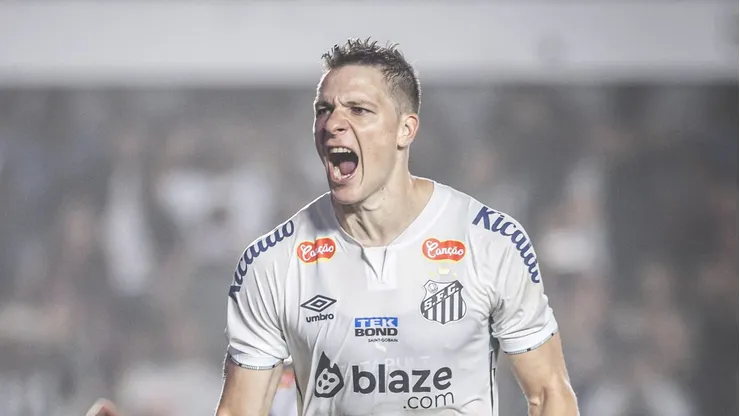 Furch comemorando o seu gol diante do Coxa. Foto: Raul Baretta/ Santos FC.
