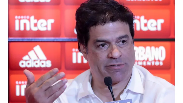 Agif/Marcello Zambrana - Raí surpreende jornalista da ESPN