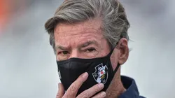 R$ 21 milhões entram em jogo e Jorge Salgado fica próximo de anunciar reforço
