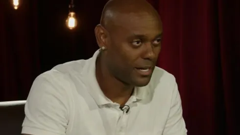 Vagner Love deixa o Fla de lado e destacada superioridade do Timão