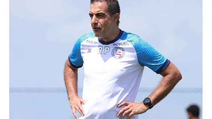 Fotos: Felipe Oliveira / EC Bahia - Renato Paiva não deve contar com Óscar Ruiz no Bahia