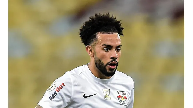 Sormani traz bomba de Claudinho negociando com Santos e indica troca de jogadores