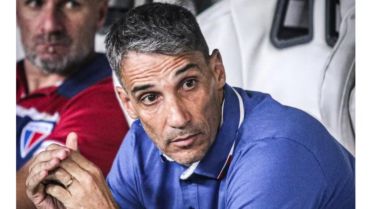 Foto: Lucas Emanuel/AGIF - Vojvoda pediu ao Fortaleza a contratação de Dudu, alvo do Santos no mercado