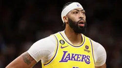 Anthony Davis se lesionou contra o Nuggets