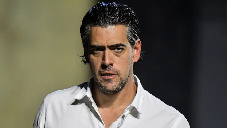 Paulo Bracks indicou a contratação de ex-Flamengo ao Santos